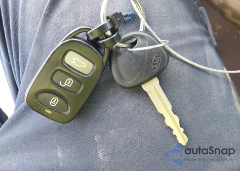 2007 Kia Optima Ex V6 z USA, uszkodzony, nr VIN KNAGE124875140202